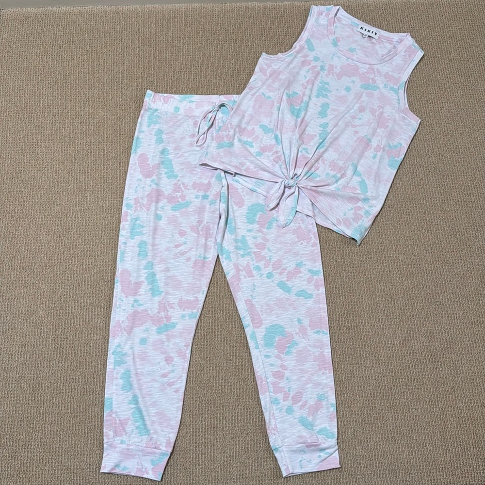 Two piece pj set- size medium
